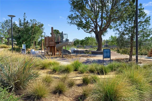 $4,495 | 124 Sculpture, Irvine, CA 92618