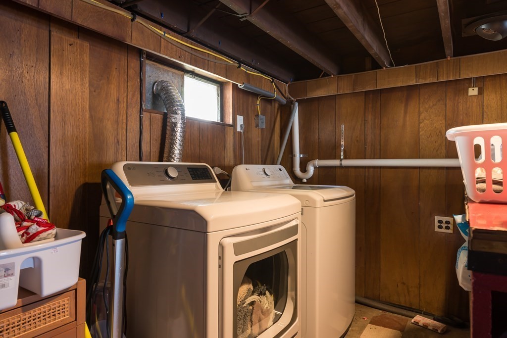 14 Gray Street Wareham, MA 02532 - Photo 23 of 33 a utility room with dryer and washer