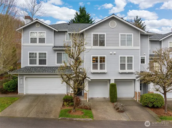 $399,950 | 22609 42nd Place South, Kent, WA 98032
