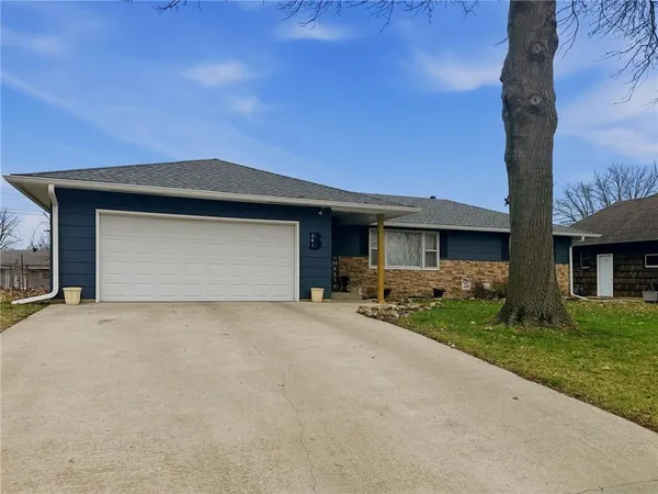 $229,900 | 241 Southwest Drive, Chillicothe, MO 64601