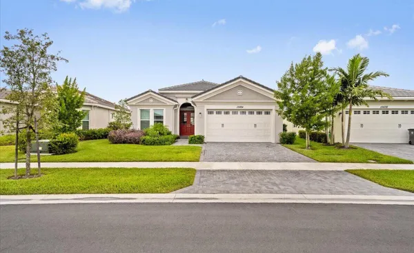 $3,500 | 15684 Goldfinch Circle, The Acreage, FL 33470