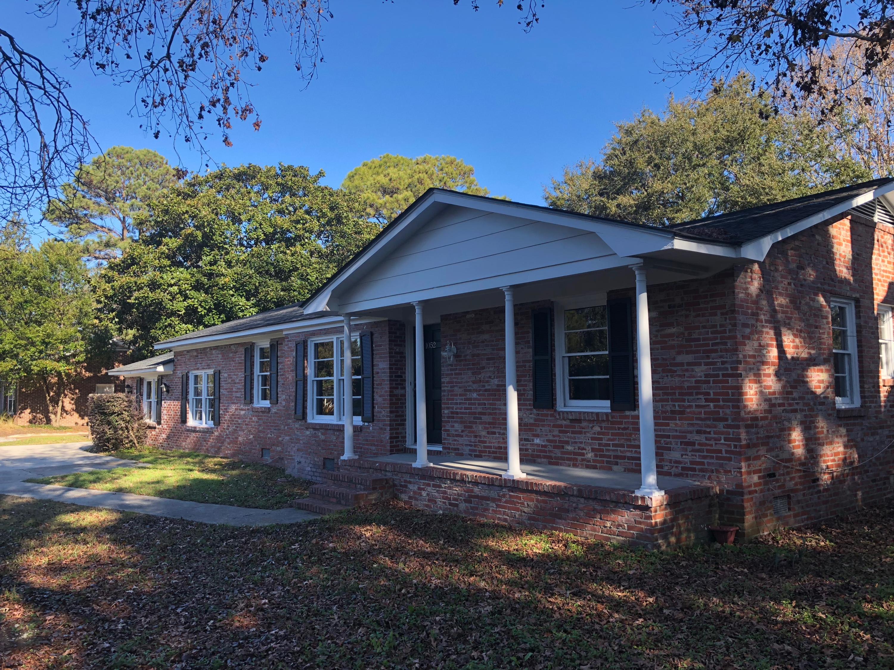 1052 Harbor View Road Charleston, SC 29412 - Photo 1 of 10 Harbor View Rd., 29412
