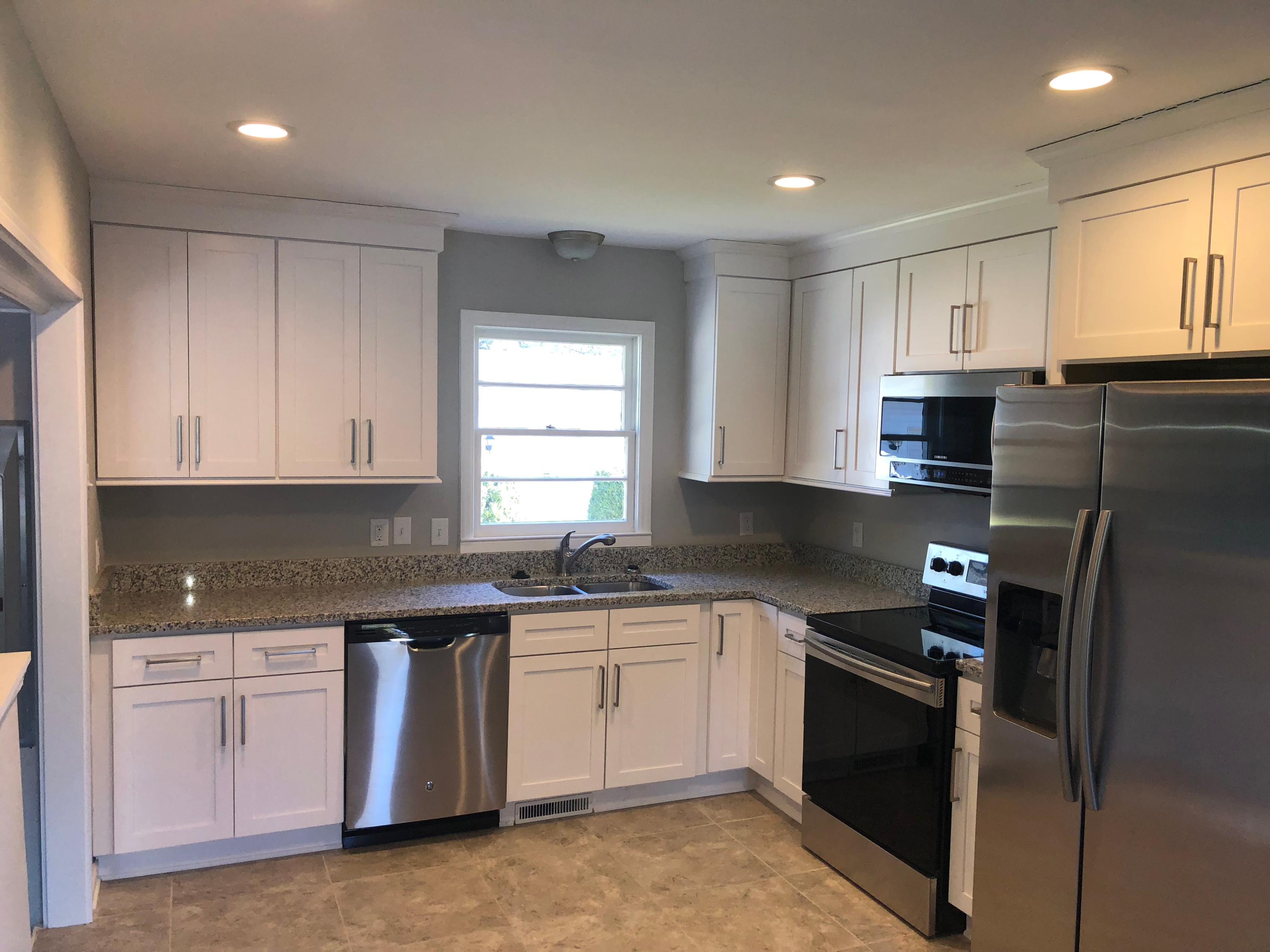 1052 Harbor View Road Charleston, SC 29412 - Photo 5 of 10 Kitchen