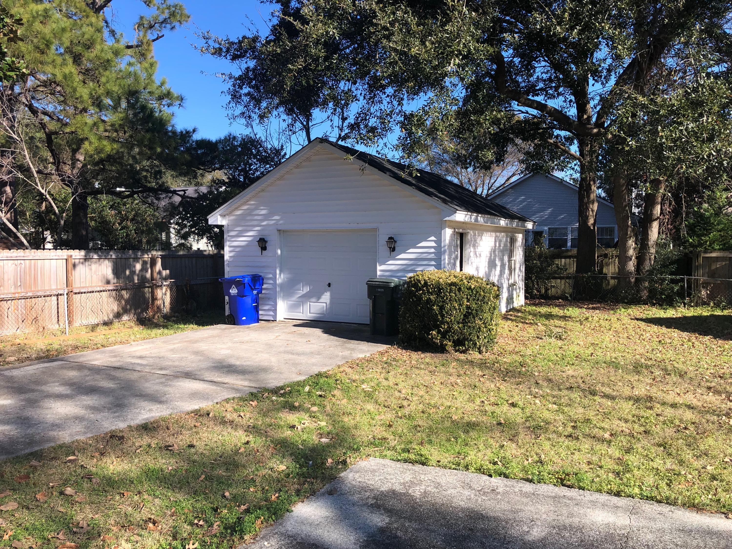 1052 Harbor View Road Charleston, SC 29412 - Photo 7 of 10 Detached Garage