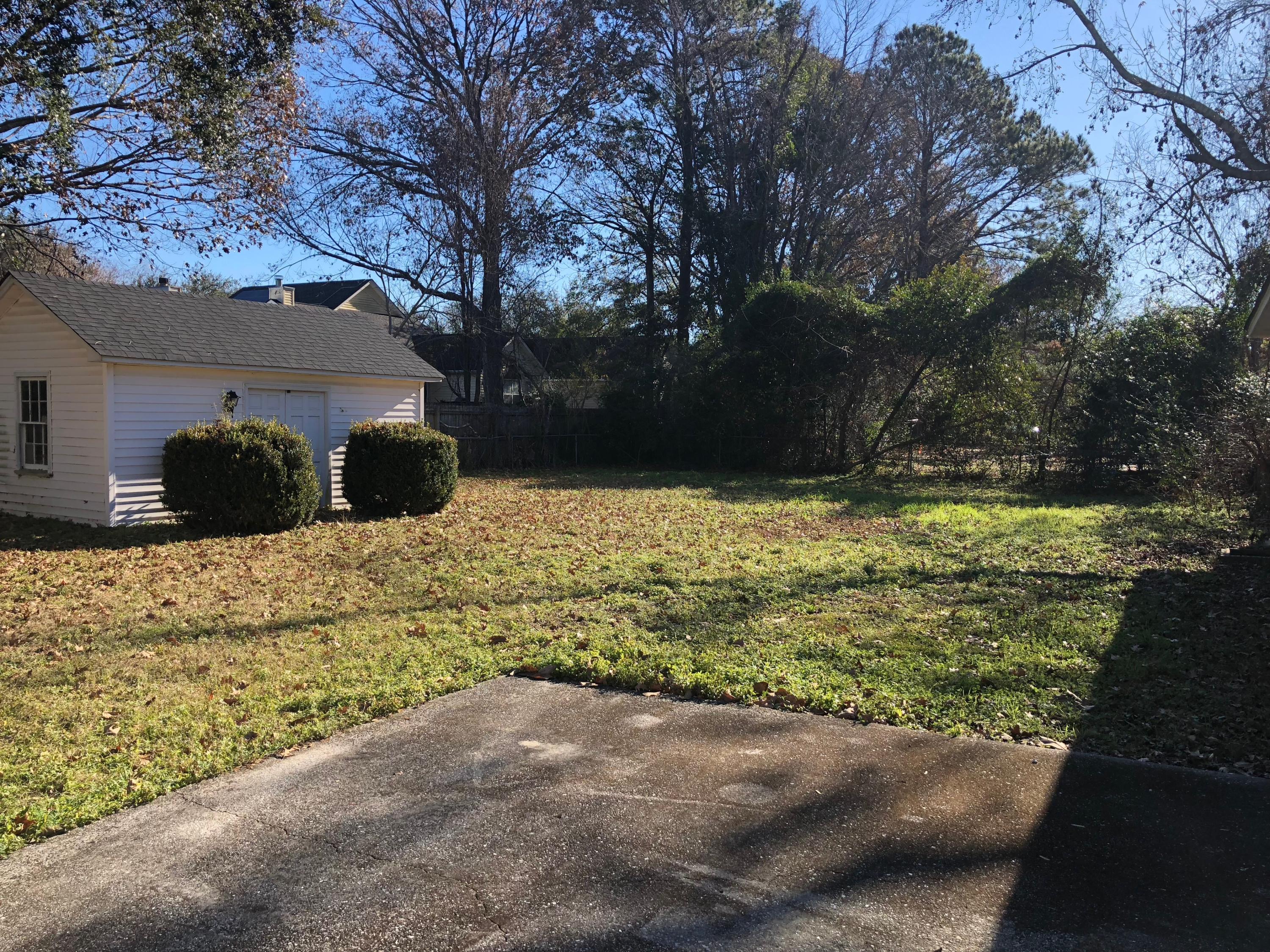 1052 Harbor View Road Charleston, SC 29412 - Photo 8 of 10 Fenced Backyard