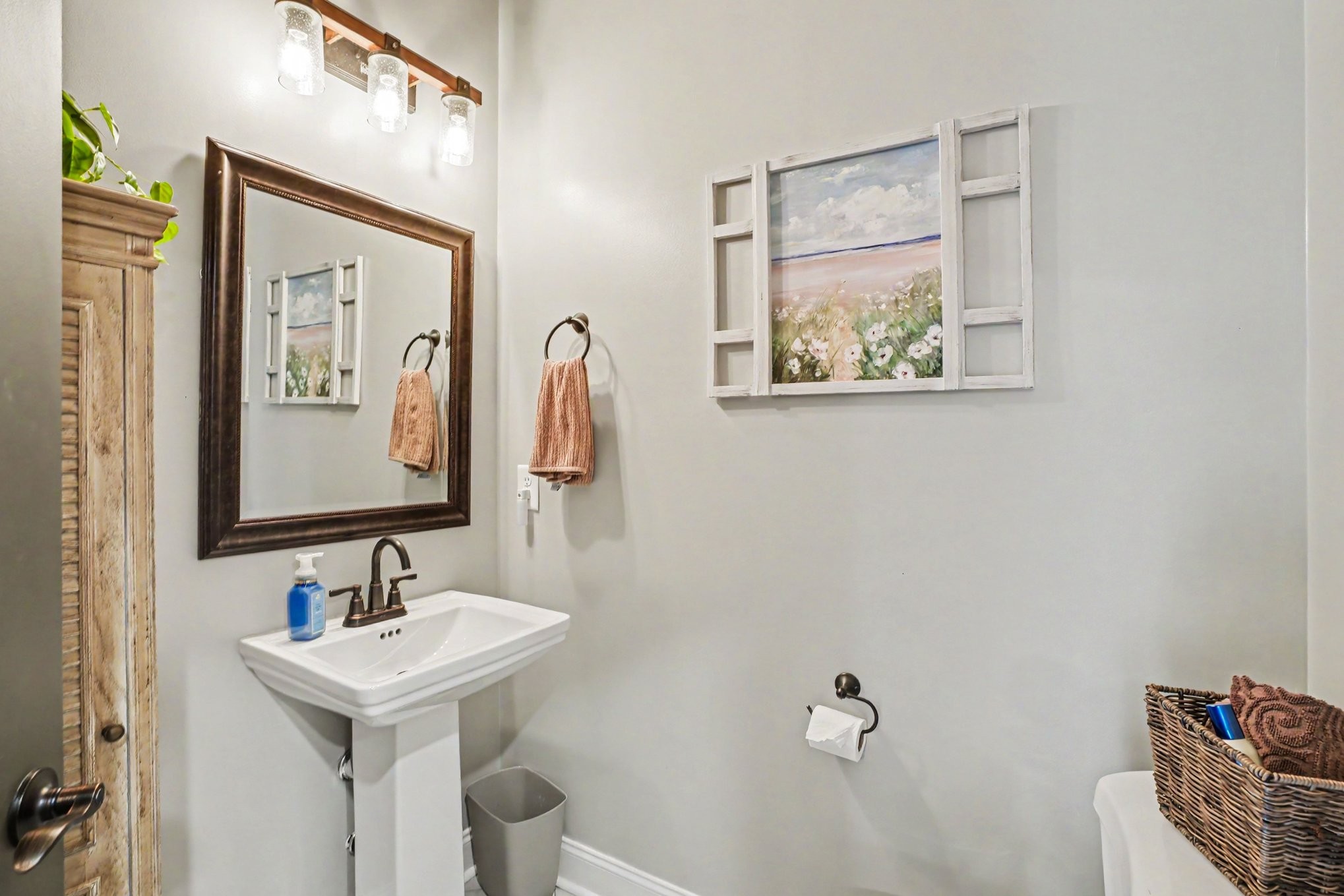 1415 Southside Road Southside, TN 37171 - Photo 10 of 35 a bathroom with a sink and a mirror
