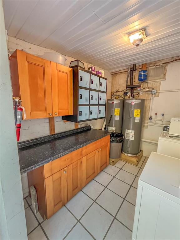 408 Armada Road South, Unit 5 Venice, FL 34285 - Photo 8 of 9