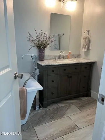 $325,000 | 172 South Main Street, Salem, NY 12865