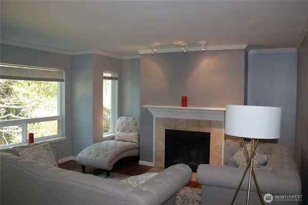 $2,150 | 31500 33rd Place Southwest, Unit N202, Federal Way, WA 98023