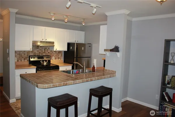 $2,150 | 31500 33rd Place Southwest, Unit N202, Federal Way, WA 98023