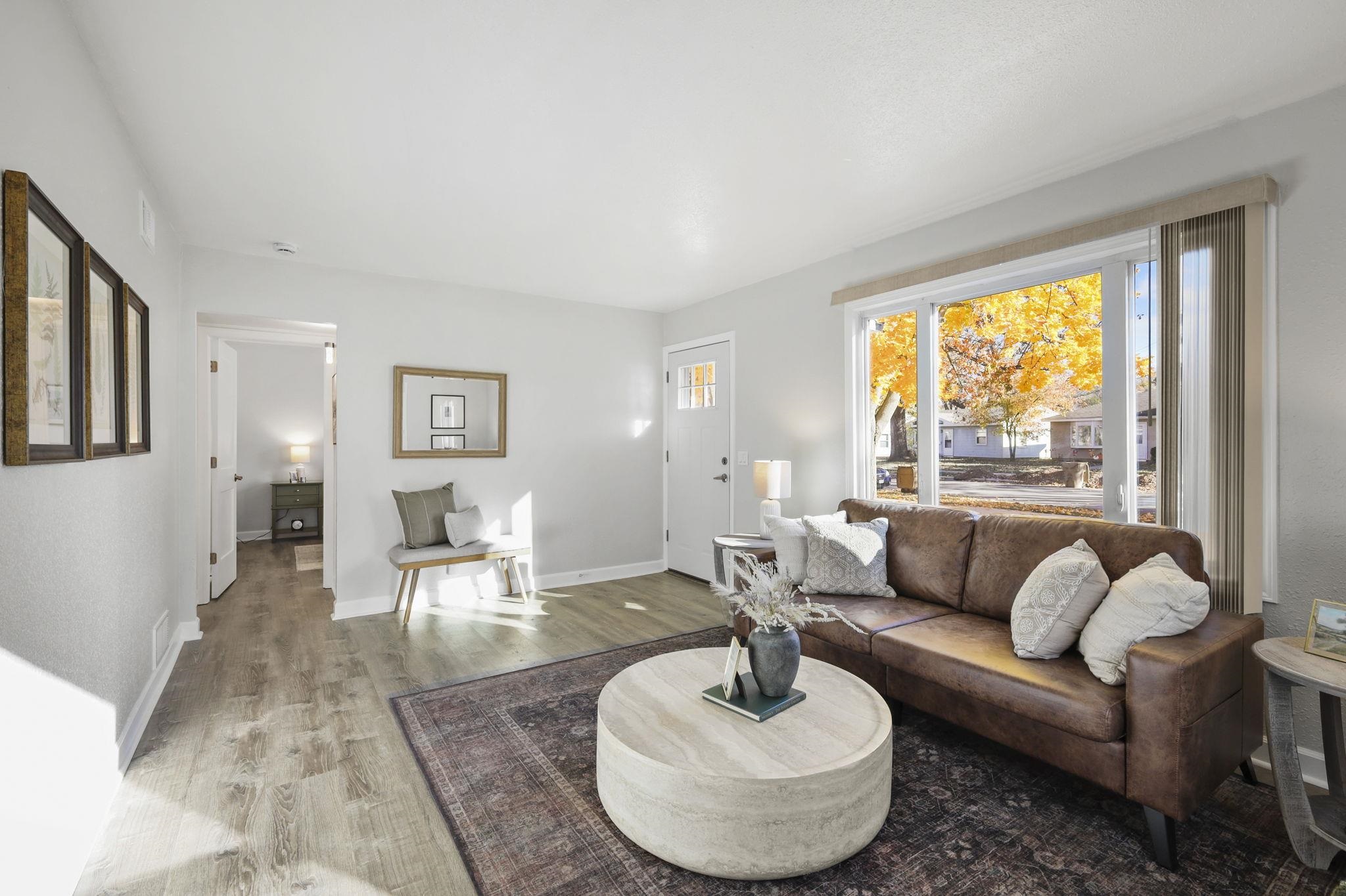 42 Craig Avenue Madison, WI 53705 - Photo 12 of 34