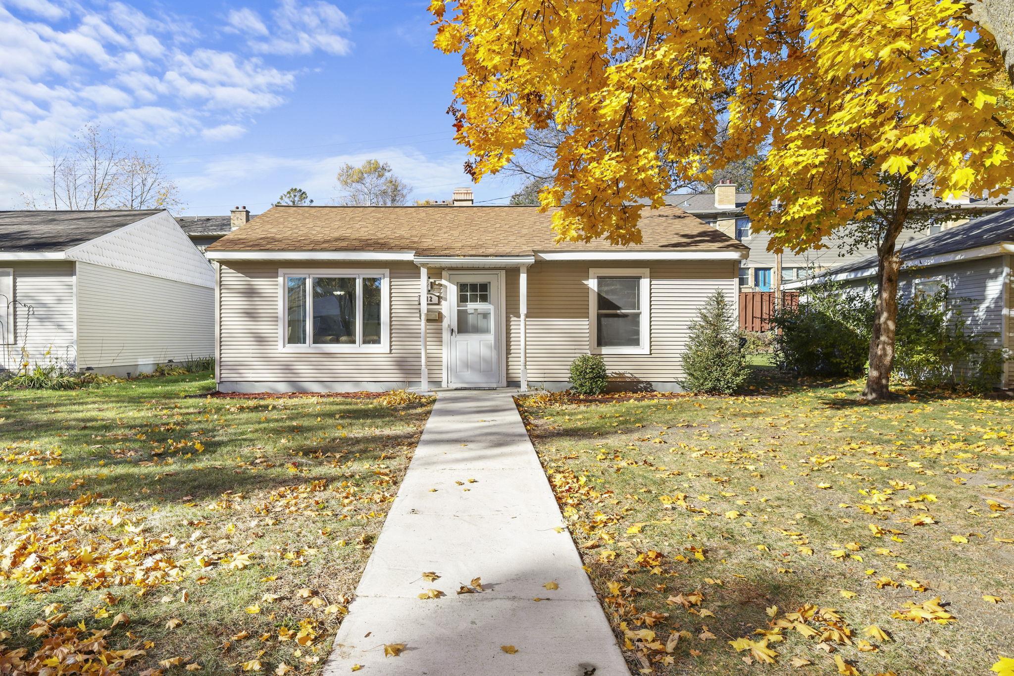 42 Craig Avenue Madison, WI 53705 - Photo 6 of 34