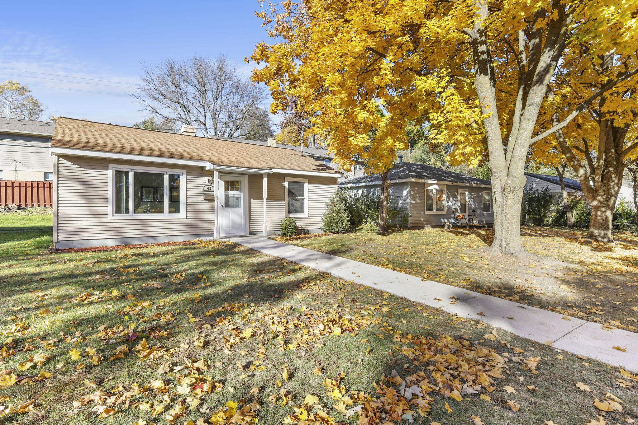 42 Craig Avenue Madison, WI 53705 - Photo 7 of 34