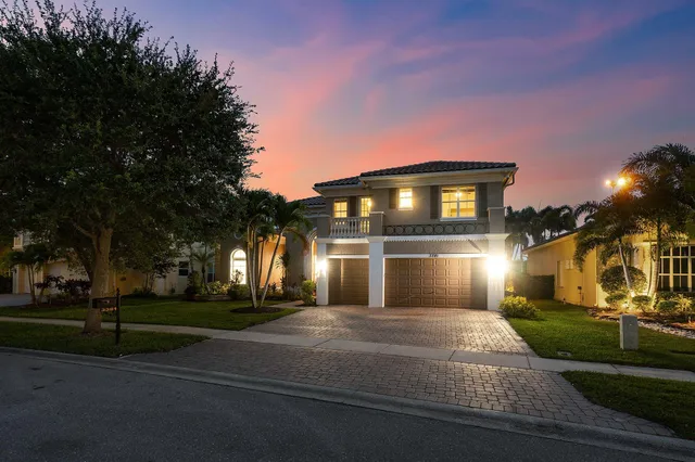 $5,200 | 3381 Lago De Talavera, Lake Worth, FL 33467