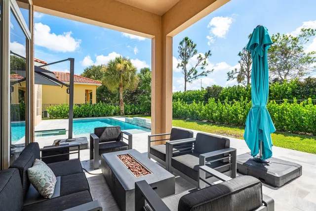 $5,200 | 3381 Lago De Talavera, Lake Worth, FL 33467