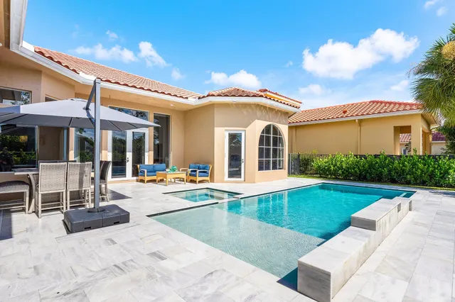 $5,200 | 3381 Lago De Talavera, Lake Worth, FL 33467