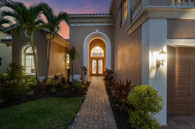 $5,200 | 3381 Lago De Talavera, Lake Worth, FL 33467