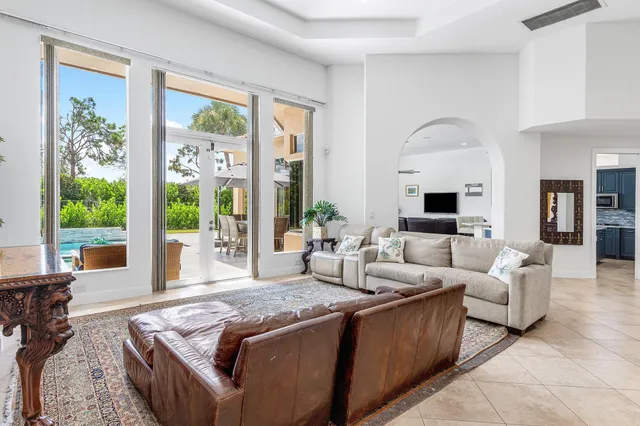 $5,200 | 3381 Lago De Talavera, Lake Worth, FL 33467