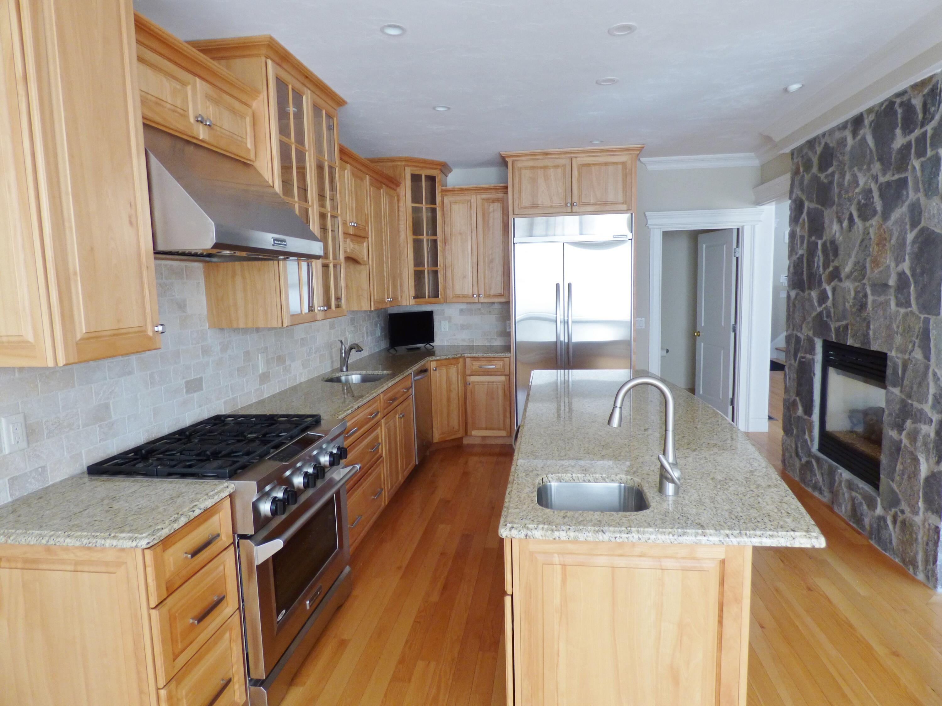 16 Quinns Way Mashpee, MA 02649 - Photo 6 of 38 P1050055