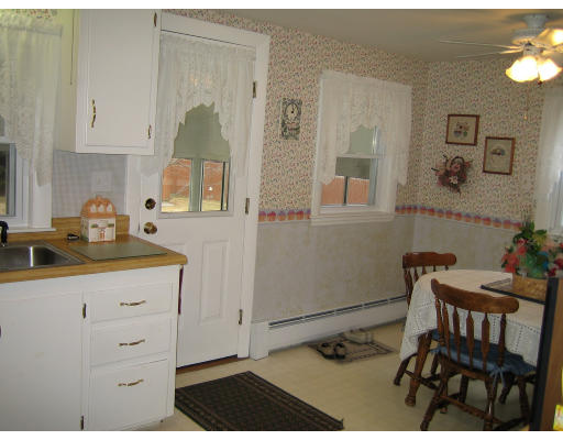 3 Flanders Road Westborough, MA 01581 - Photo 7 of 20 Gallery Image 7