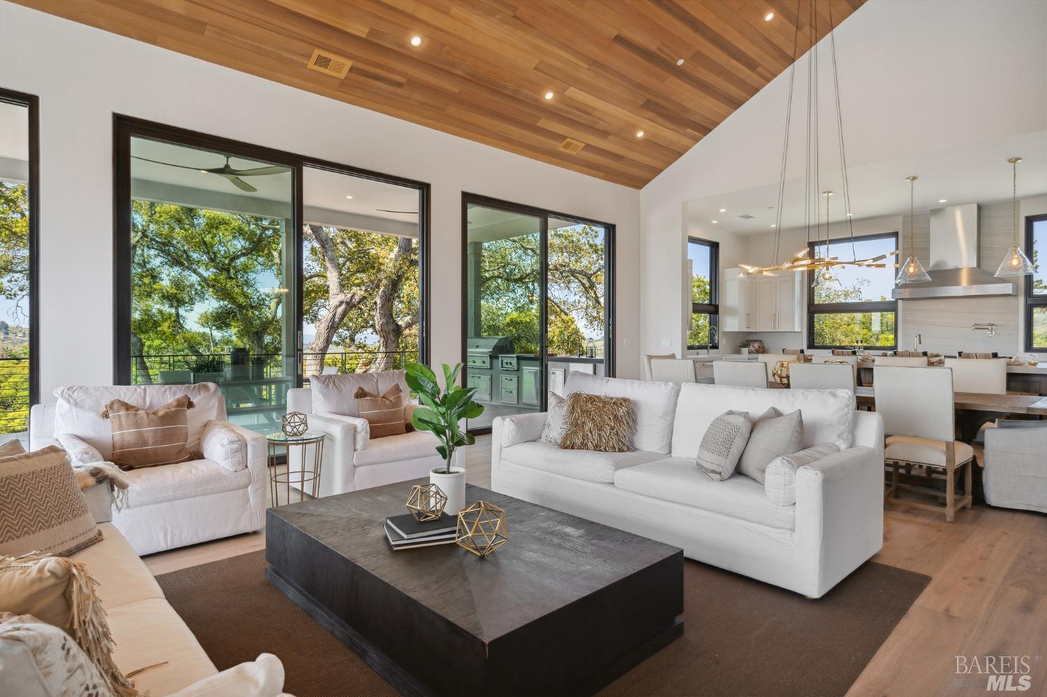 4699 Wallace Road Santa Rosa, CA 95404 - Photo 18 of 75