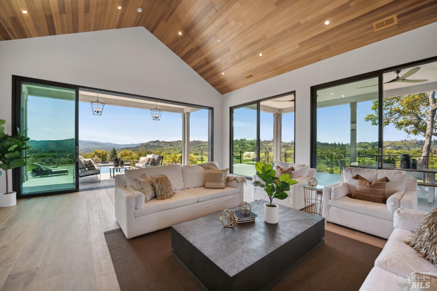 4699 Wallace Road Santa Rosa, CA 95404 - Photo 19 of 75