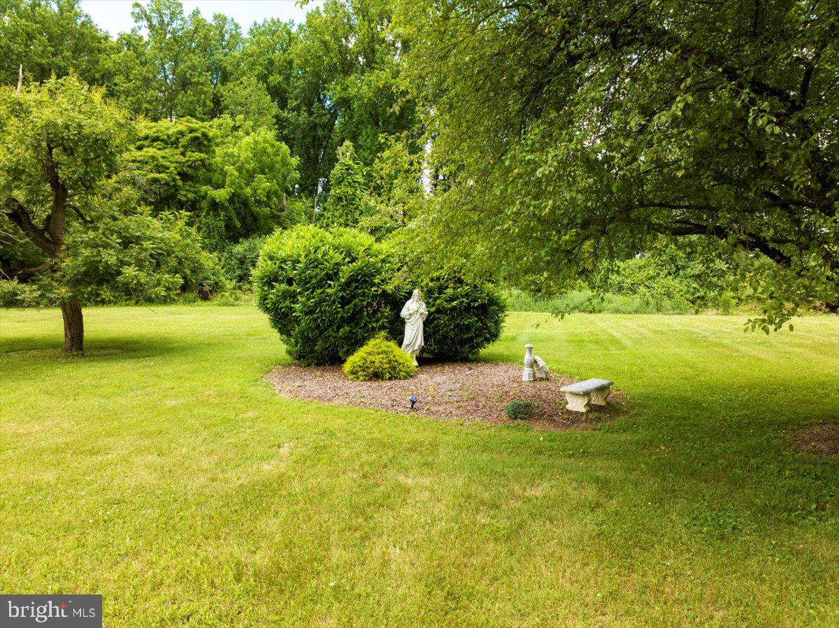 27 Christman Road Reading, PA 19606 - Photo 51 of 58