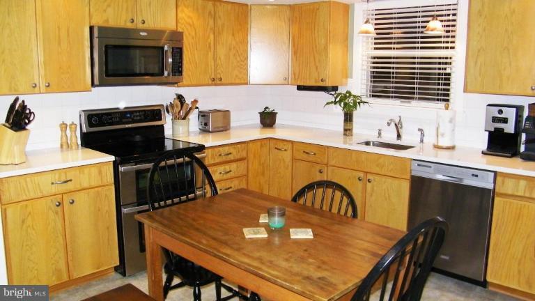 17 Emerson Road Severna Park, MD 21146 - Photo 14 of 30 Kitchen #2