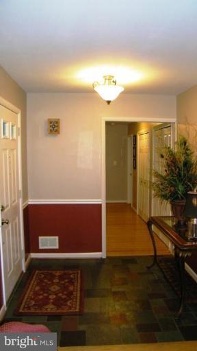 17 Emerson Road Severna Park, MD 21146 - Photo 17 of 30 Entrance / Foyer