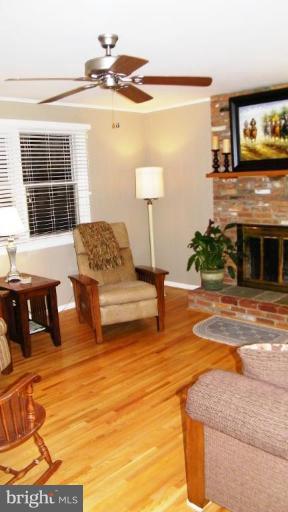 17 Emerson Road Severna Park, MD 21146 - Photo 5 of 30 Family Room #3