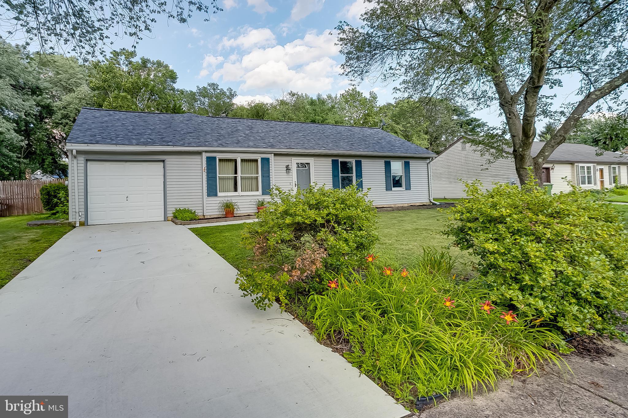 123 Wyndmere Road Marlton, NJ 08053 - Photo 2 of 31 front view of a house with a yard