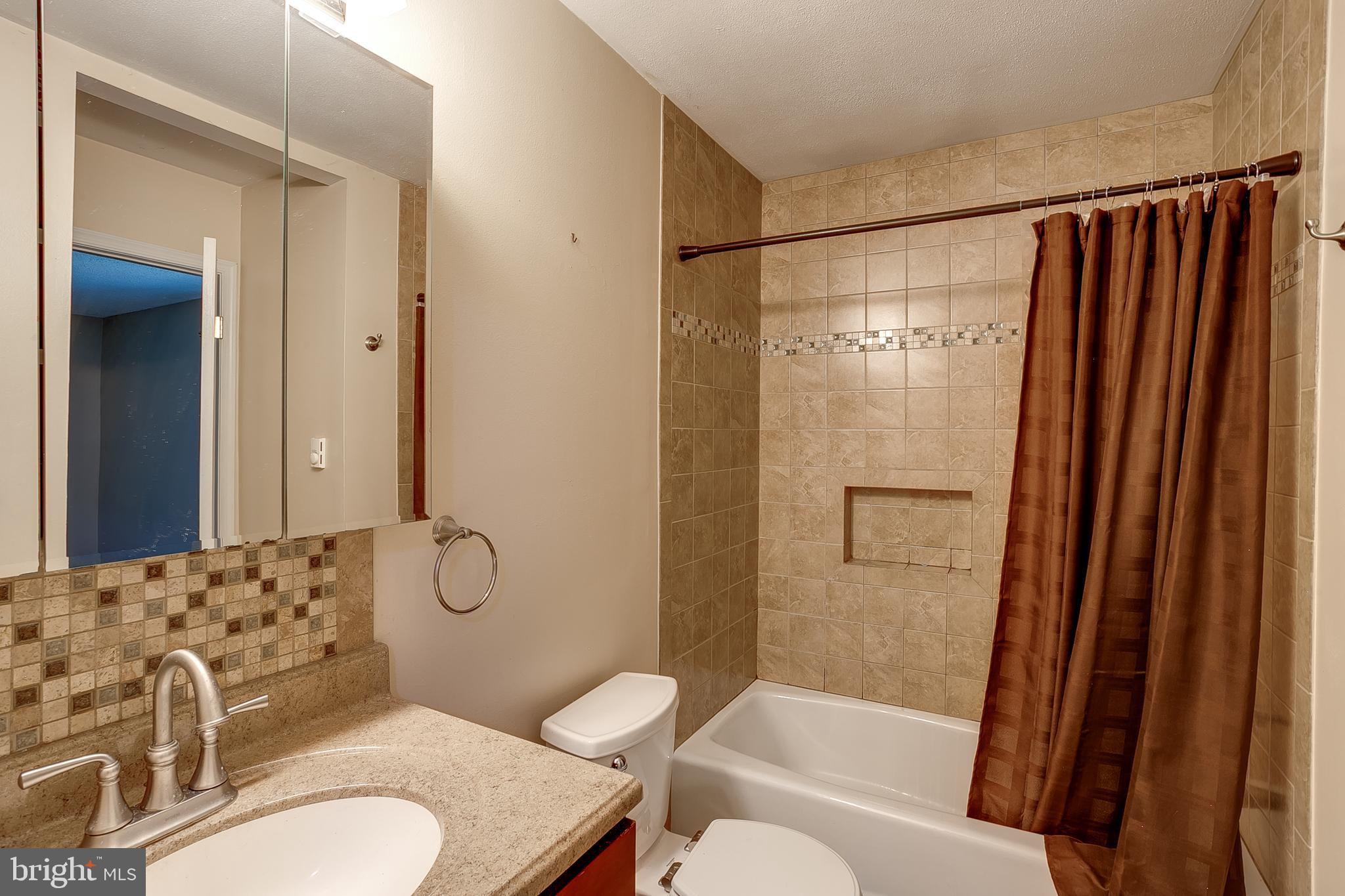 123 Wyndmere Road Marlton, NJ 08053 - Photo 21 of 31 a bathroom with a toilet and a shower