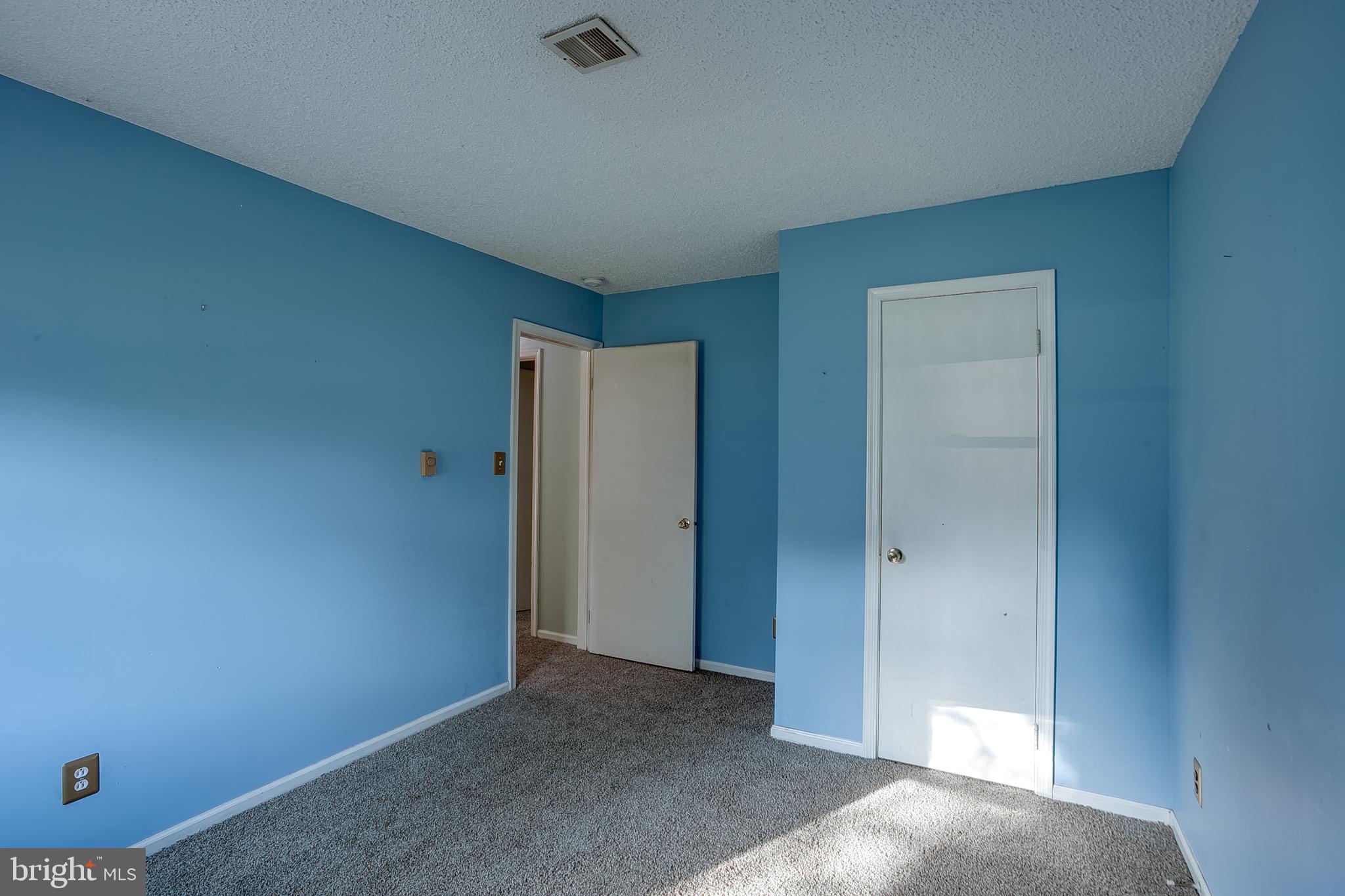123 Wyndmere Road Marlton, NJ 08053 - Photo 25 of 31 an empty room with closet