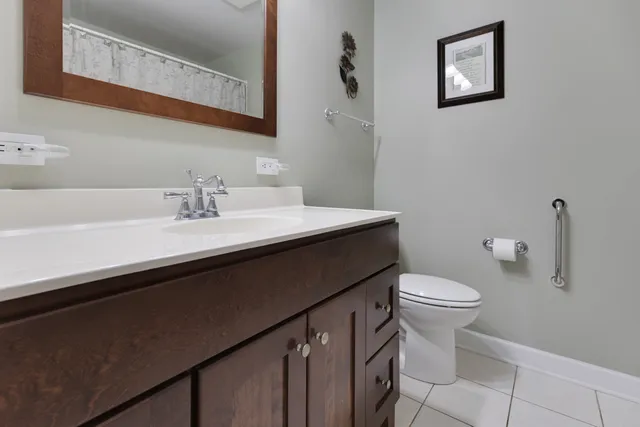 $400,000 | 243 North Richards Drive, Palatine, IL 60074