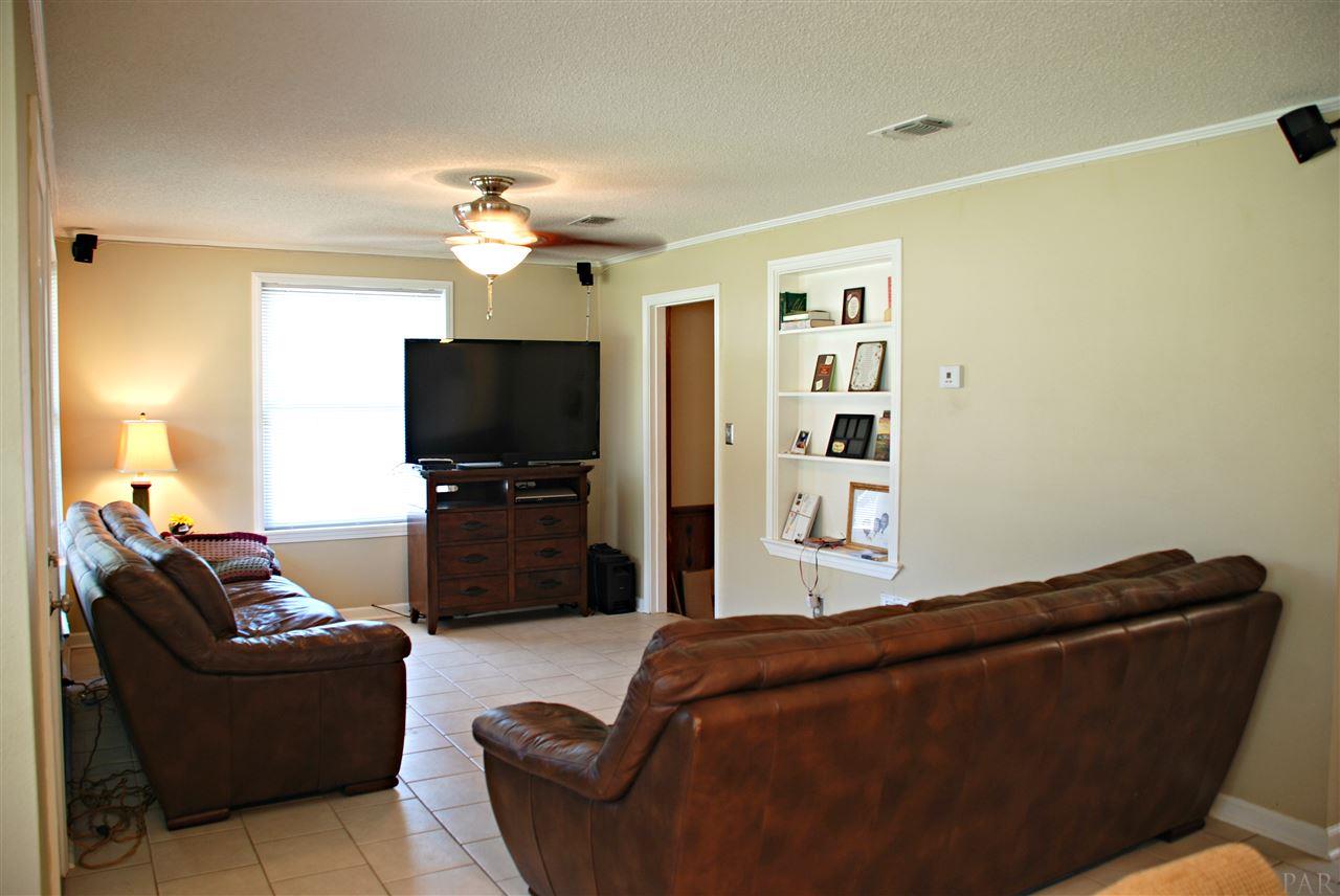 307 Frisco Road Pensacola, FL 32507 - Photo 2 of 19 Gallery Image 2