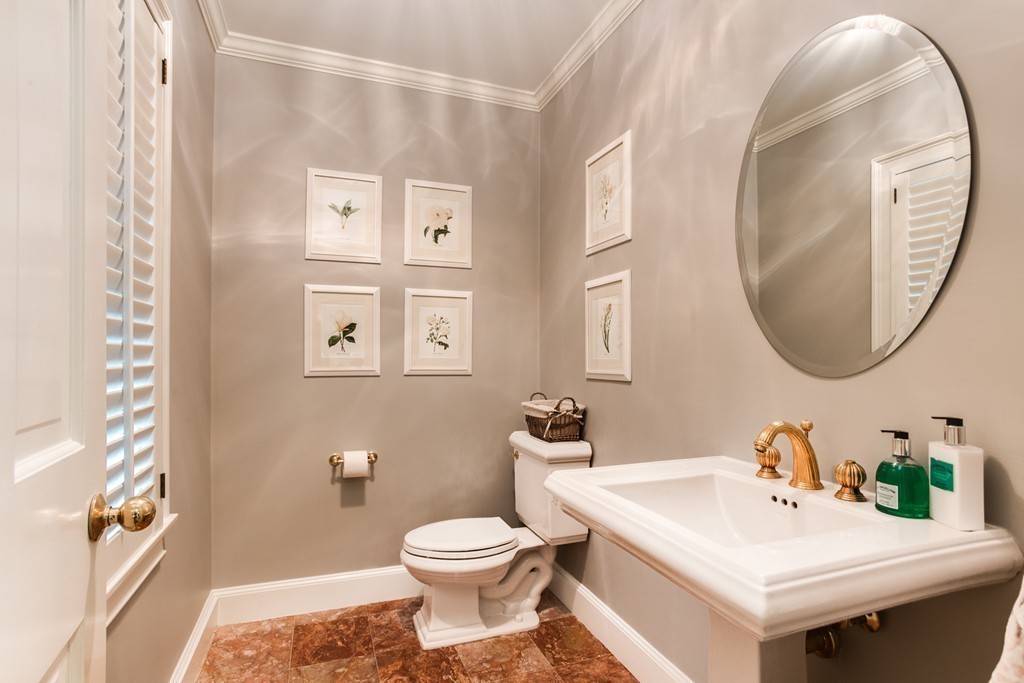 108 Far Reach Road Westwood, MA 02090 - Photo 13 of 29 Gallery Image 13