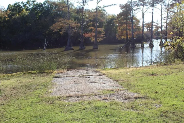 $498,900 | 292 Woodson Landing Road, Deville, LA 71328