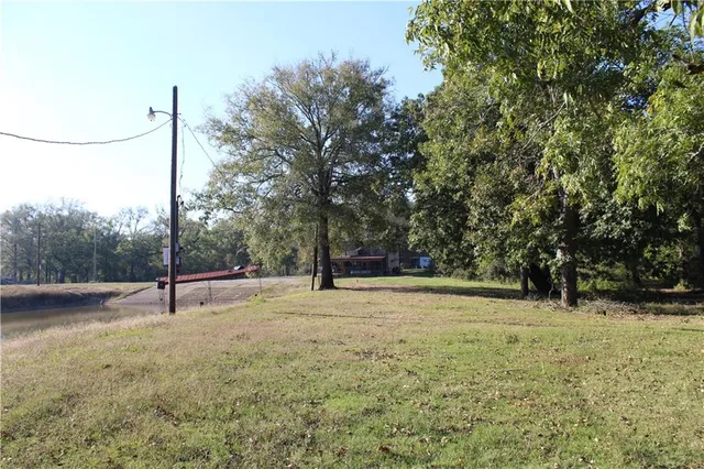 $498,900 | 292 Woodson Landing Road, Deville, LA 71328