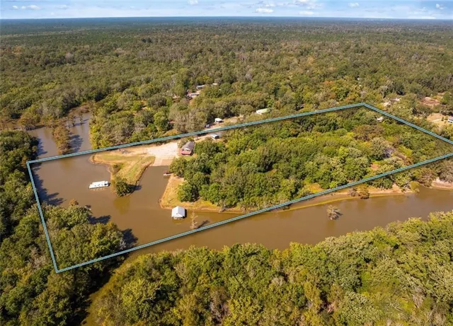 $498,900 | 292 Woodson Landing Road, Deville, LA 71328