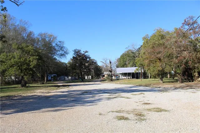 $498,900 | 292 Woodson Landing Road, Deville, LA 71328