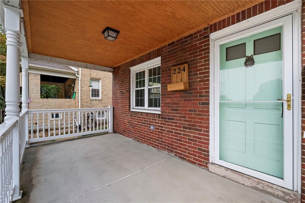 224 Mercer Avenue Homestead, PA 15120 - Photo 4 of 35