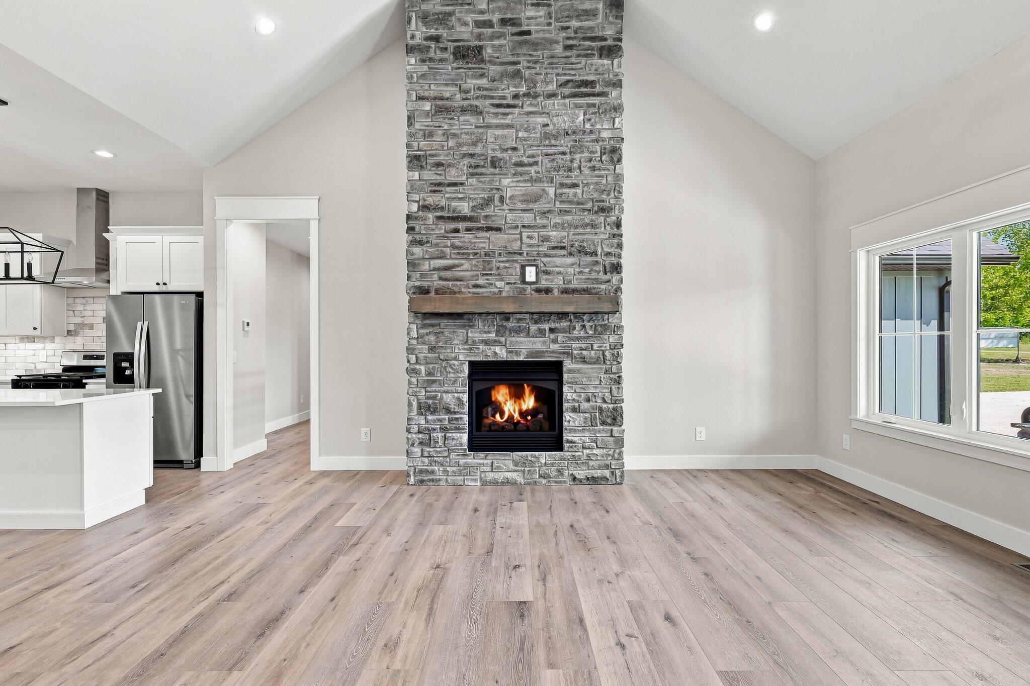 303 Crystal Valley Road Clever, MO 65631 - Photo 8 of 50 09-Crystal_Valley_003