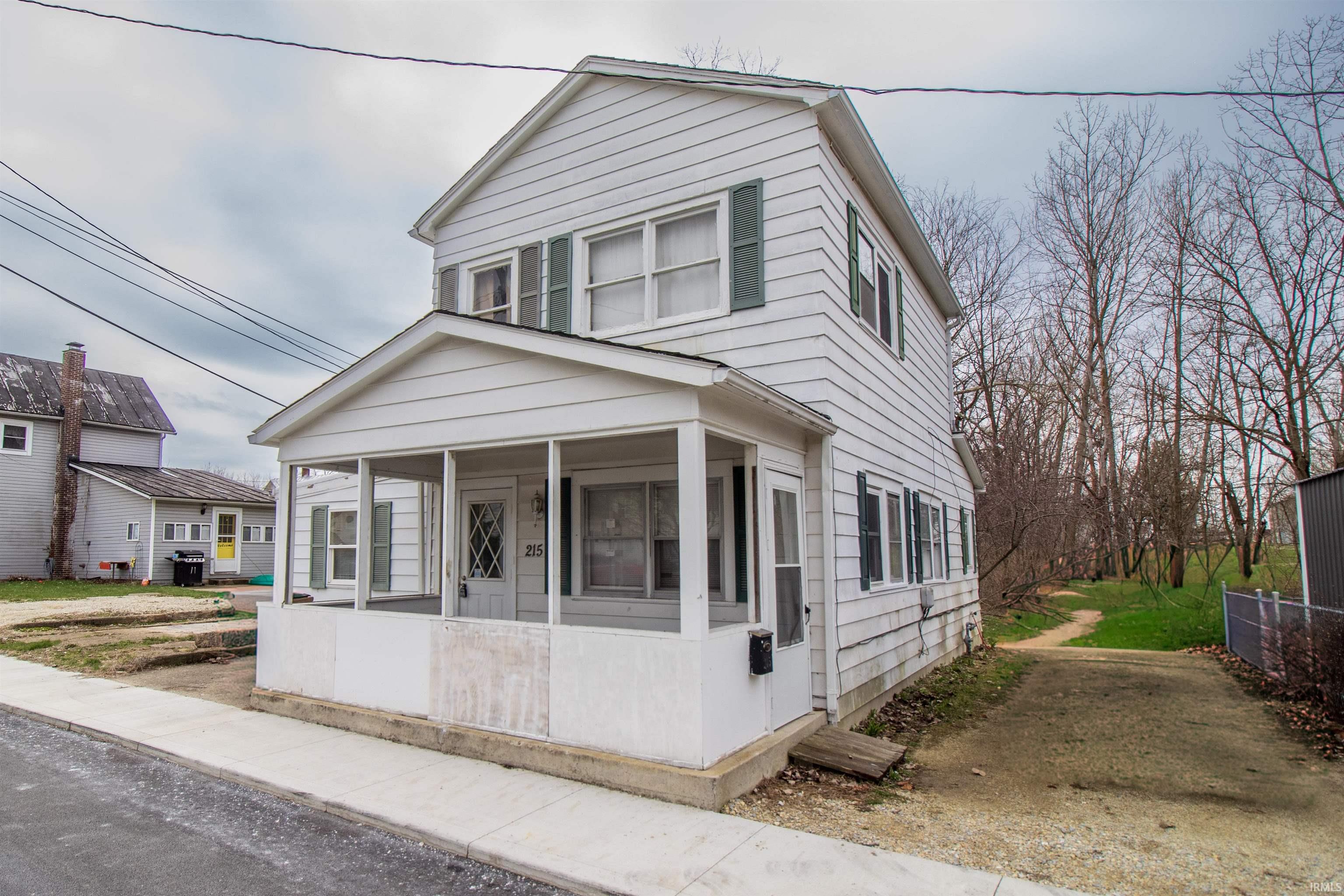 215 Best Street Winchester, IN 47394 - Photo 2 of 19