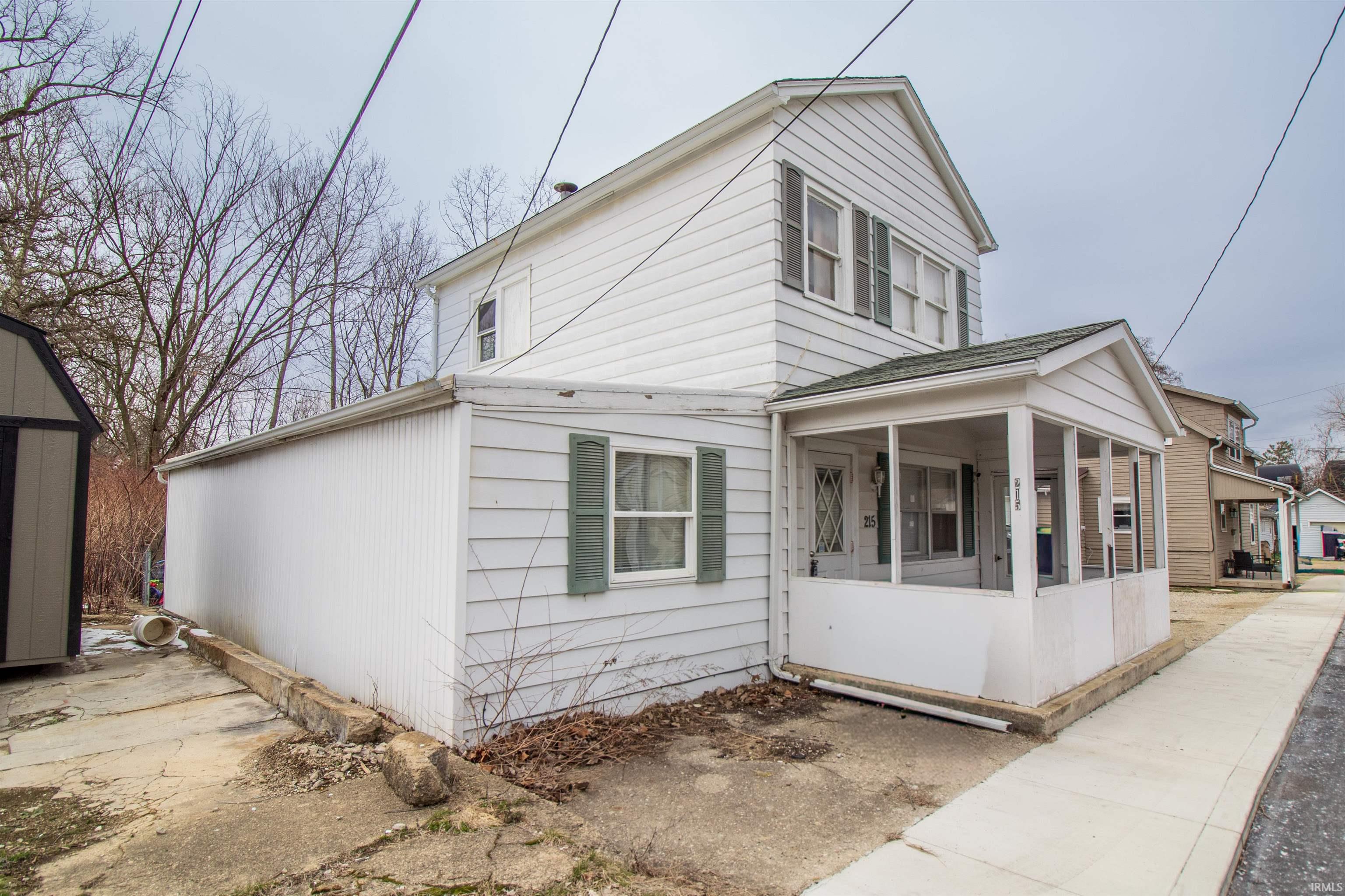 215 Best Street Winchester, IN 47394 - Photo 3 of 19