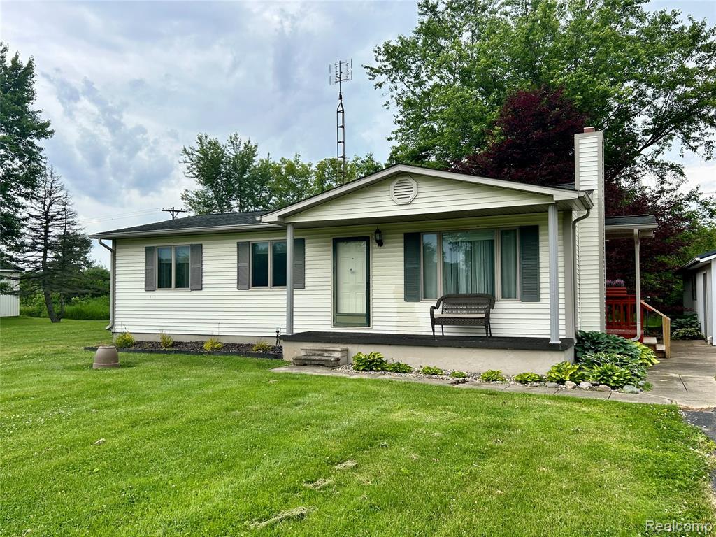 6577 North Lapeer Road Fostoria, MI 48435 - Photo 1 of 40 Gallery Image 1