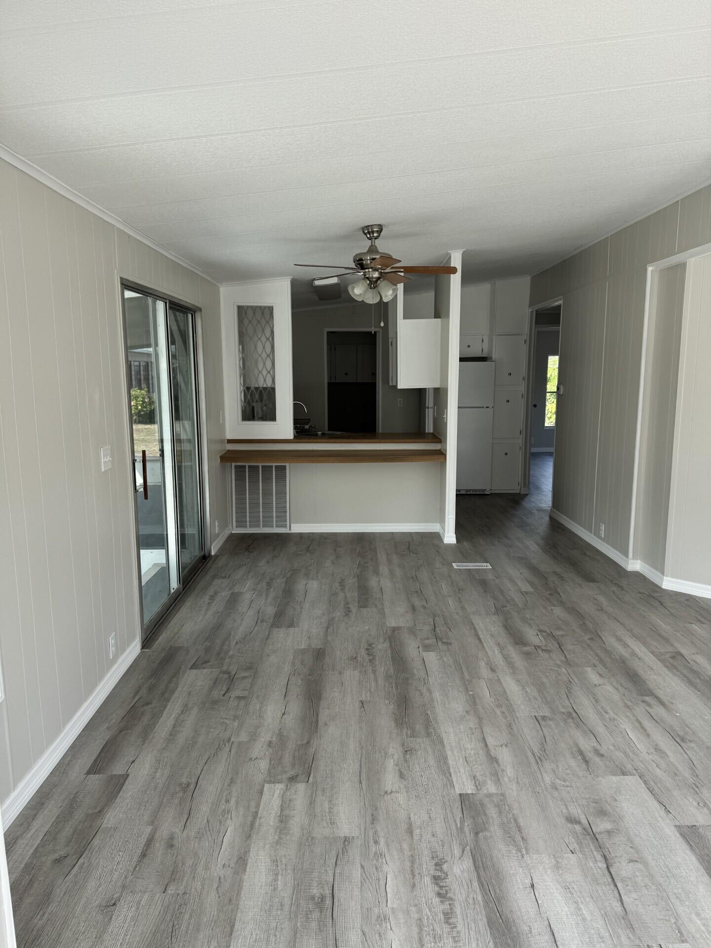 4 San Felipe Fort Pierce, FL 34951 - Photo 9 of 20 b103f0b6-17a7-4df2-807d-419bef2b9389