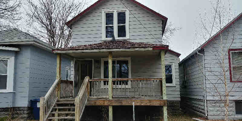 305.5 South Catherine Street Bay City, MI 48708 - Photo 1 of 6