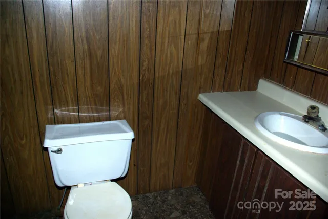 $180,000 | 3225 Sawmill Road, Hickory Grove, SC 29717