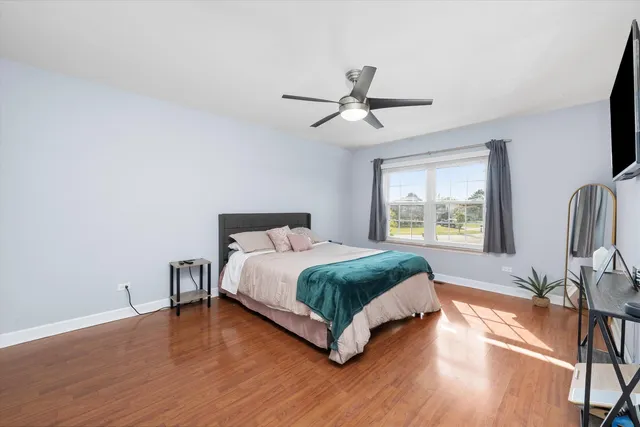 $275,000 | 16011 84th Place, Tinley Park, IL 60487