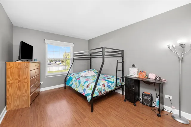 $275,000 | 16011 84th Place, Tinley Park, IL 60487